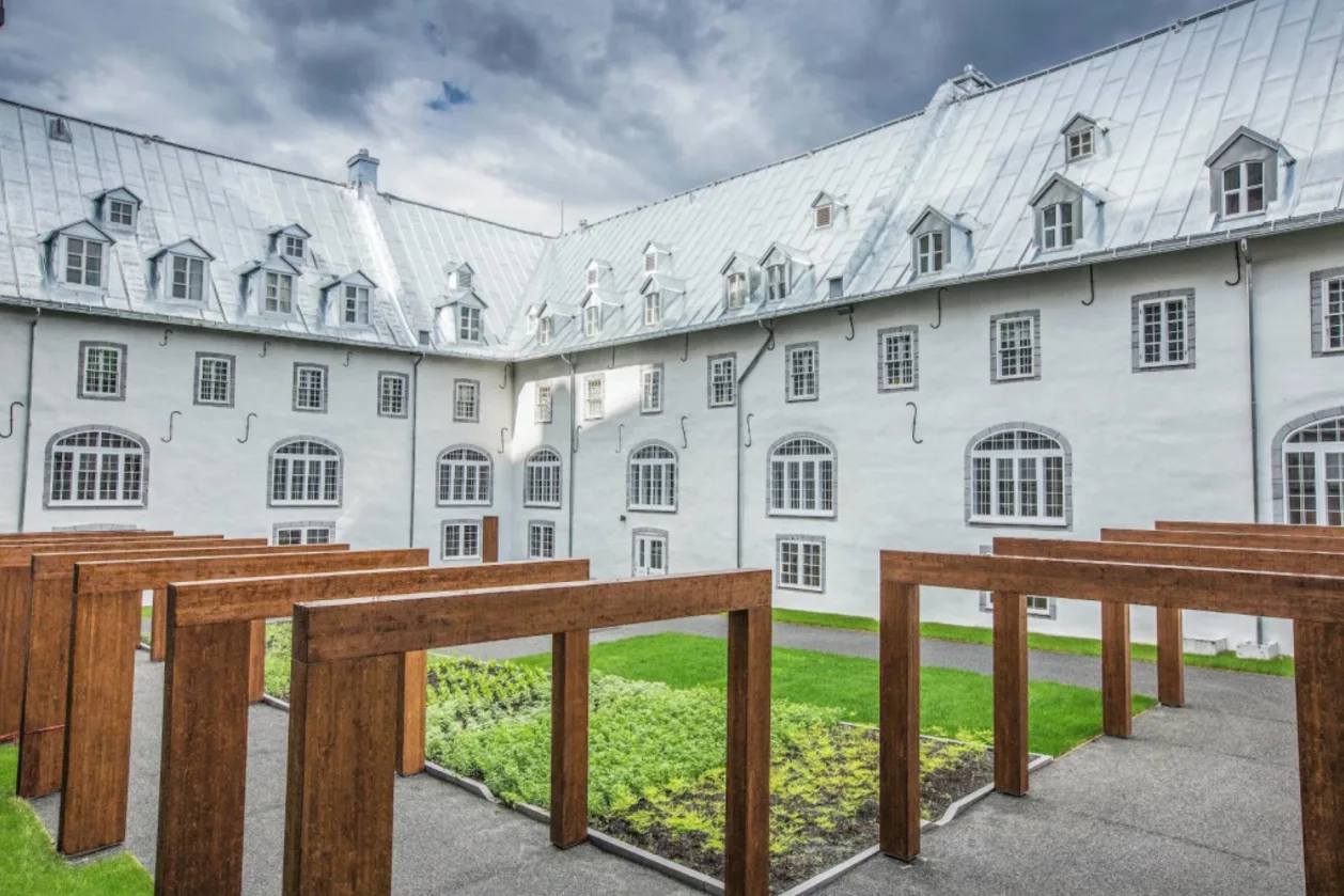 Le Monastère des Augustines exterior